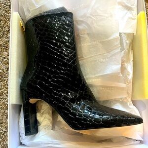 Good American Croc Embossed Boots